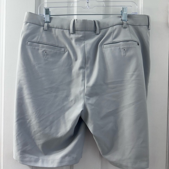 Peter Millar Shorts - Picture 3 of 5